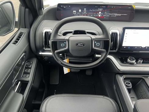 New 2025 Ford Expedition Max Platinum w/ Stealth Appearance Package image 10