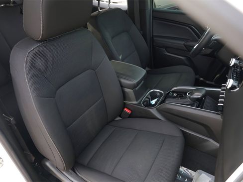 Used 2023 GMC Canyon Elevation w/ Convenience Package image 32