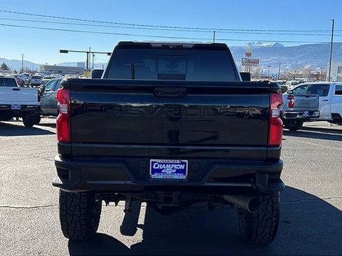 Used 2020 Chevrolet Silverado 2500 High Country w/ Z71 Off-Road Package image 6