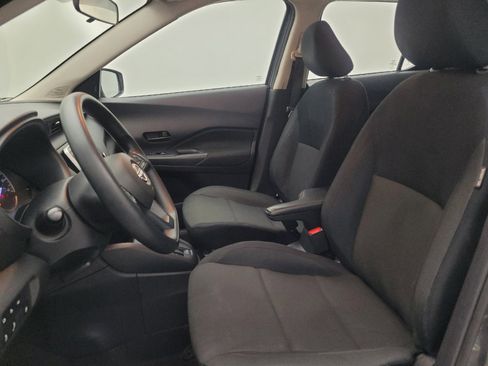 Used 2024 Nissan Kicks S FWD image 17
