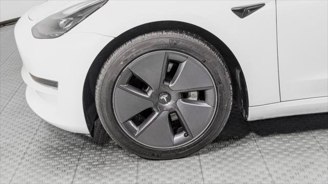 Used 2023 Tesla Model 3 Standard Range RWD image 29
