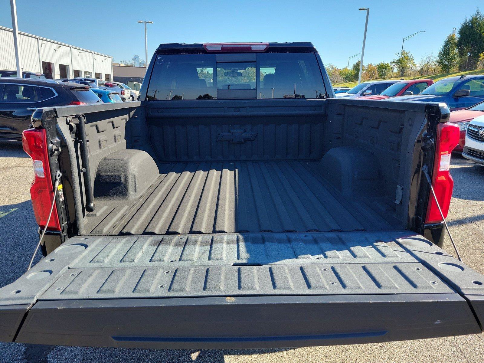 Used 2021 Chevrolet Silverado 1500 LT Trail Boss w/ LT Trail Boss Premium Package AWD/4WD image 7