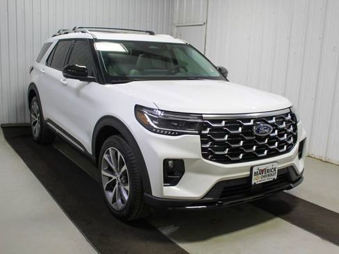 Used 2025 Ford Explorer Platinum w/ Ultimate Package image 1