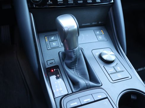 Used 2025 Lexus IS 300 w/ Comfort Package image 27