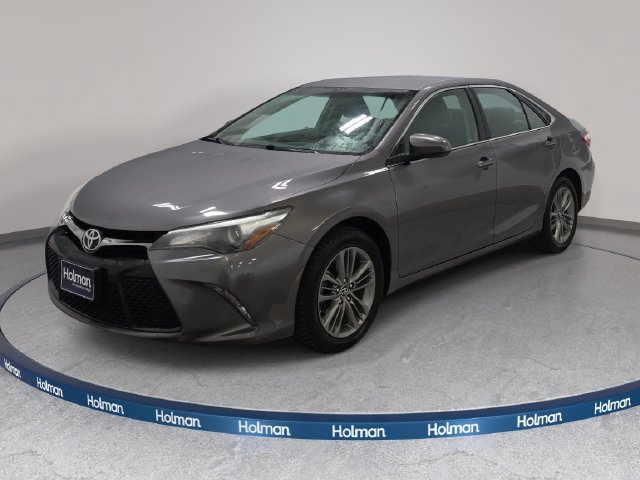 Used 2017 Toyota Camry SE FWD image 1