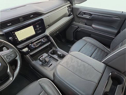 Used 2024 GMC Sierra 1500 AT4X AWD/4WD image 12