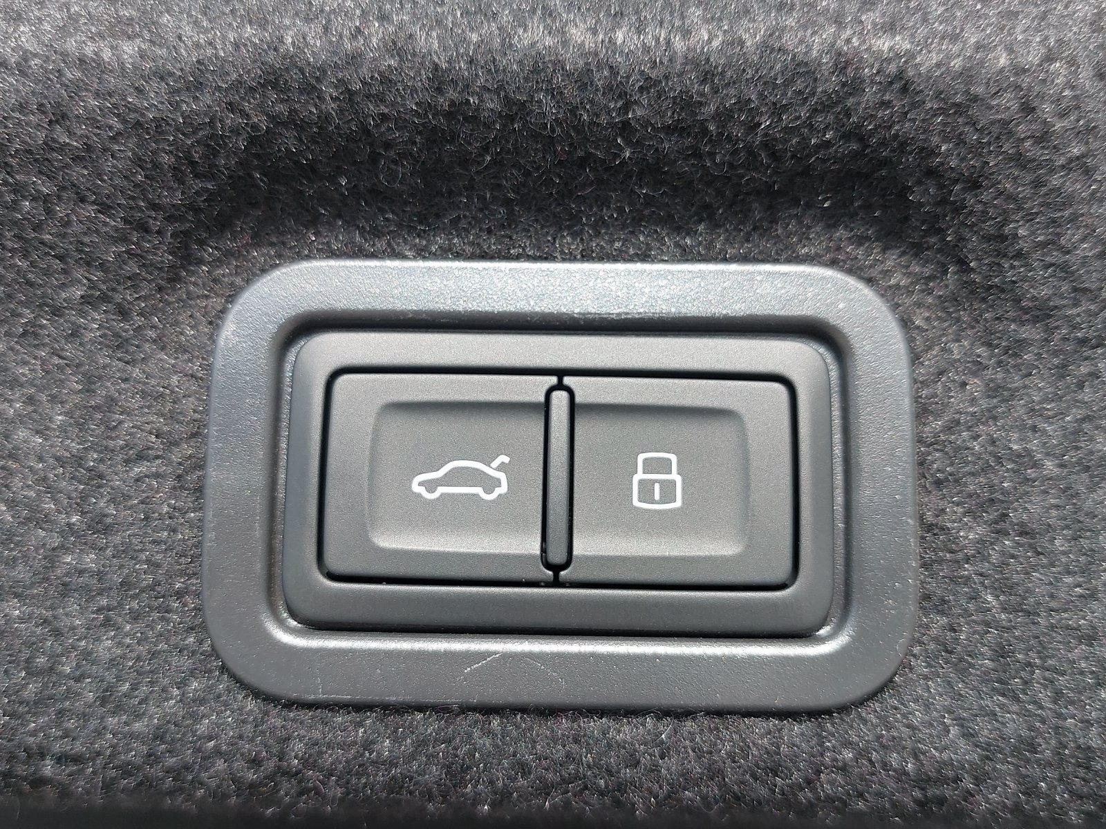 New 2026 Audi A6 Premium Plus AWD/4WD image 13