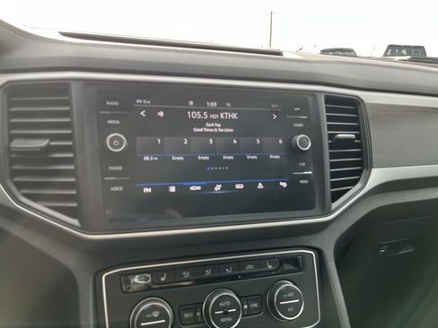 Used 2021 Volkswagen Atlas SE image 38