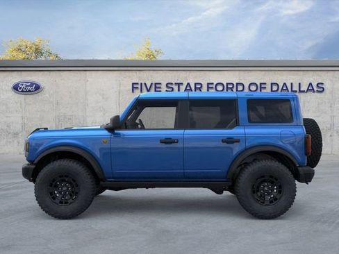 New 2026 Ford Bronco Badlands image 3