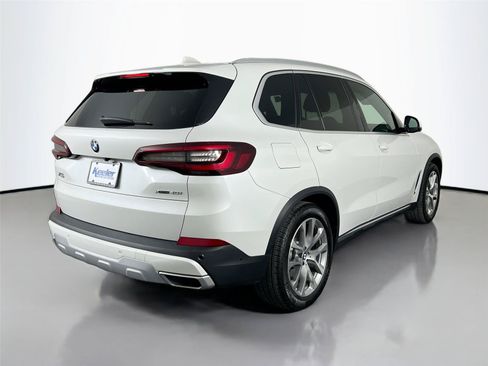 Used 2022 BMW X5 xDrive40i w/ Premium Package AWD/4WD image 6