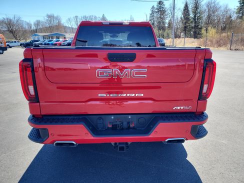 Certified 2022 GMC Sierra 1500 AT4 w/ Driver Alert Package II image 7