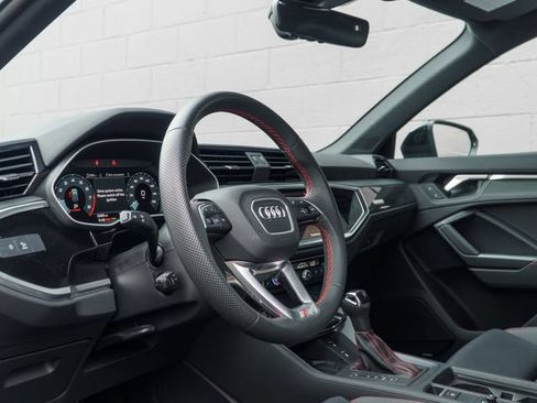 Used 2025 Audi Q3 2.0T Premium Plus w/ Premium Plus Package AWD/4WD image 4