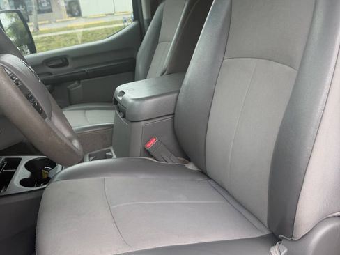 Used 2017 Nissan NV 3500 SV w/ SV Technology Package RWD image 7