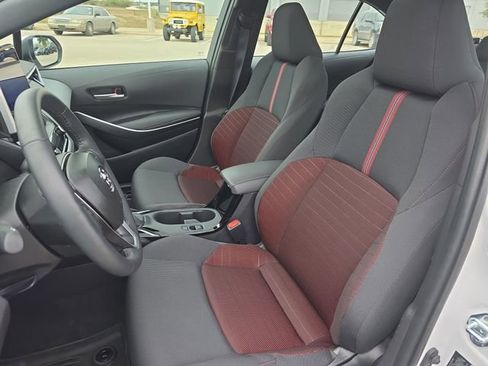 Certified 2025 Toyota Corolla SE image 15