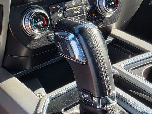 Used 2018 Ford F150 Lariat w/ Equipment Group 502A Luxury image 43