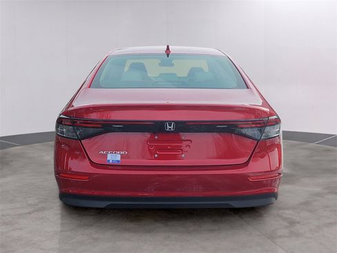 Certified 2024 Honda Accord LX image 5