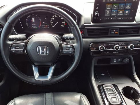 Used 2025 Honda Pilot EX-L image 13