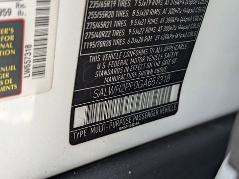 Used 2016 Land Rover Range Rover Sport HSE image 27