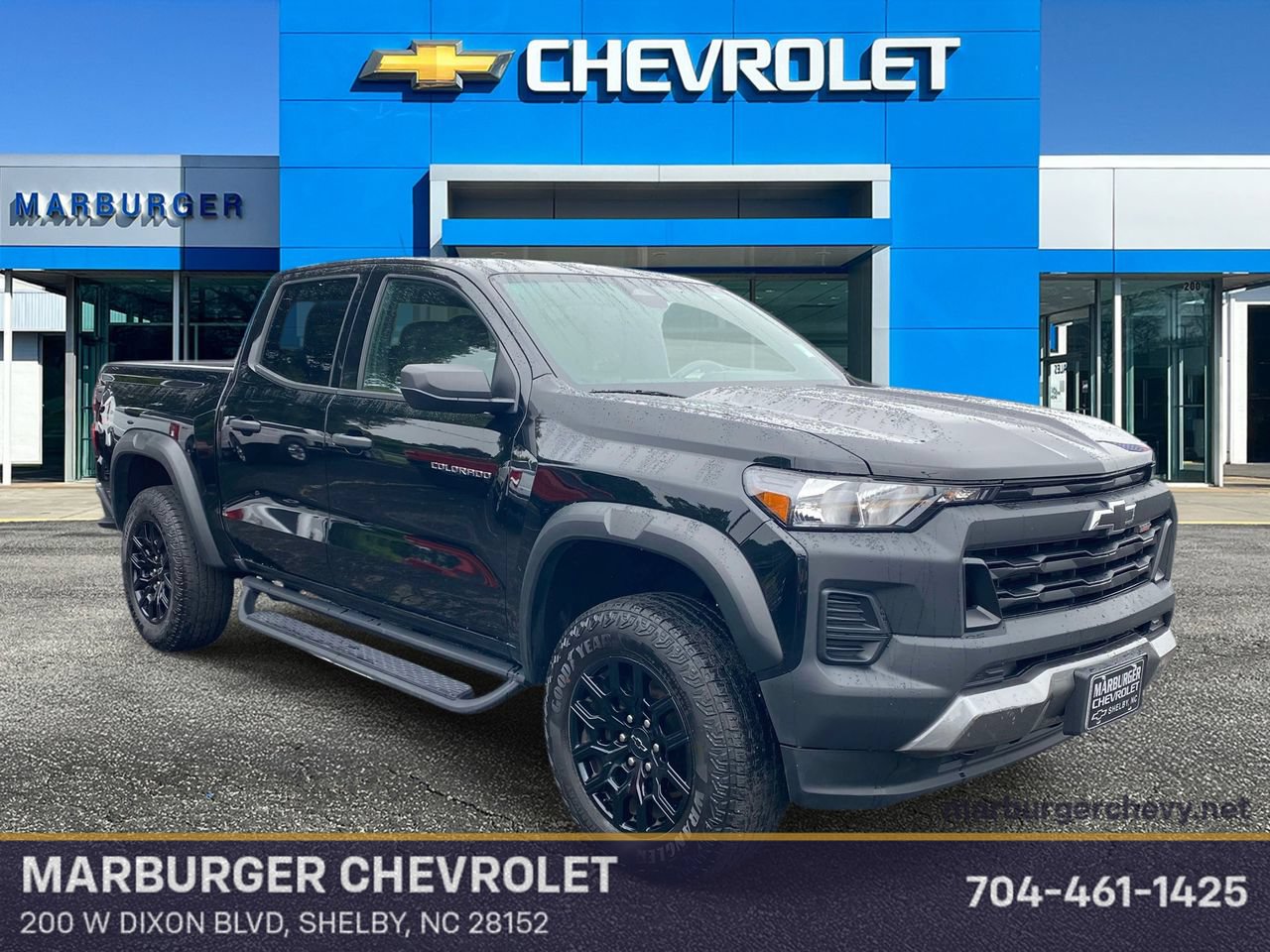 Used 2023 Chevrolet Colorado Trail Boss w/ Advanced Trailering Package AWD/4WD image 1