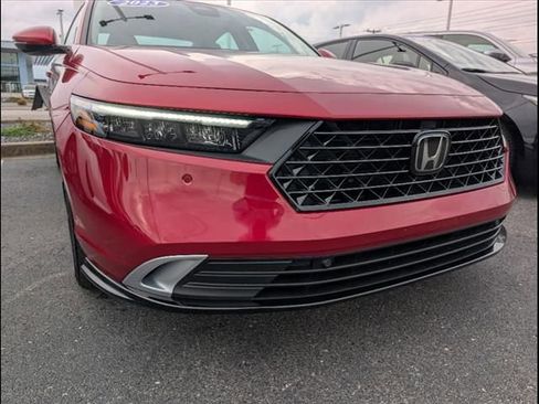 Used 2023 Honda Accord Touring image 22