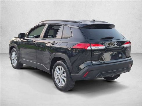 Used 2023 Toyota Corolla Cross LE w/ Moonroof Package FWD image 7