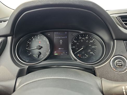 Used 2020 Nissan Rogue SV w/ Premium Package AWD/4WD image 16