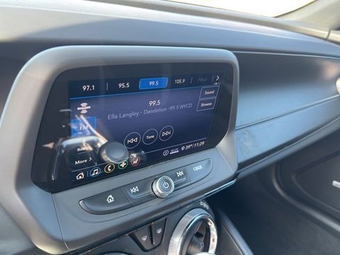 Used 2020 Chevrolet Camaro LT w/ Technology Package image 12