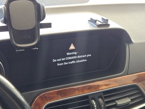 Used 2014 Mercedes-Benz C 300 4MATIC Sedan image 20