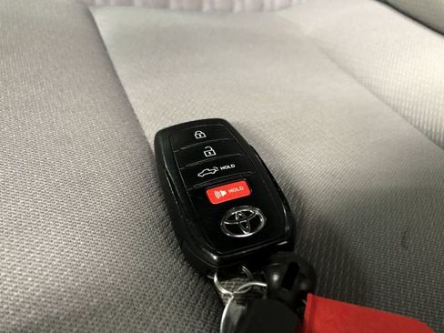 Used 2025 Toyota Tundra SR5 AWD/4WD image 29