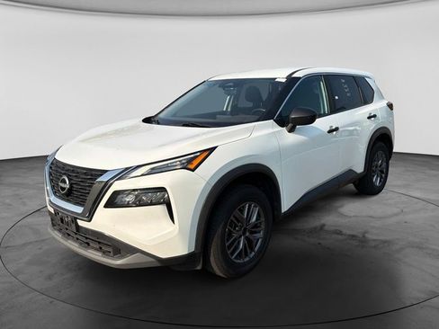 Used 2023 Nissan Rogue S AWD/4WD image 3