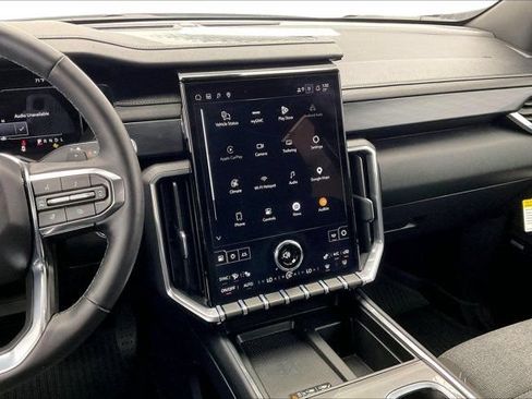 Used 2026 GMC Acadia Elevation w/ LPO, Floor Liner Package AWD/4WD image 5