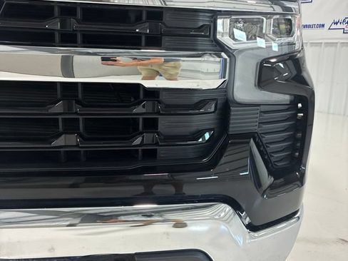 Used 2026 Chevrolet Silverado 1500 LT AWD/4WD image 13