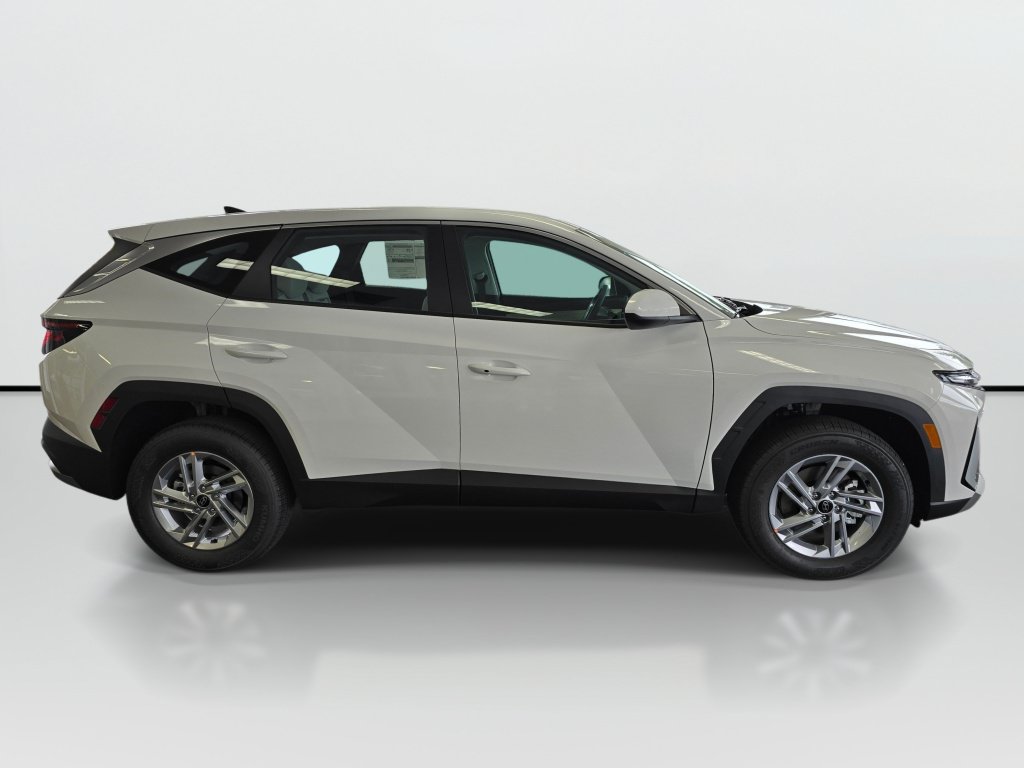 New 2026 Hyundai Tucson SE AWD/4WD image 3