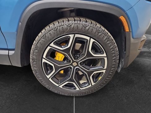 Used 2023 Rivian R1S Adventure AWD/4WD image 33