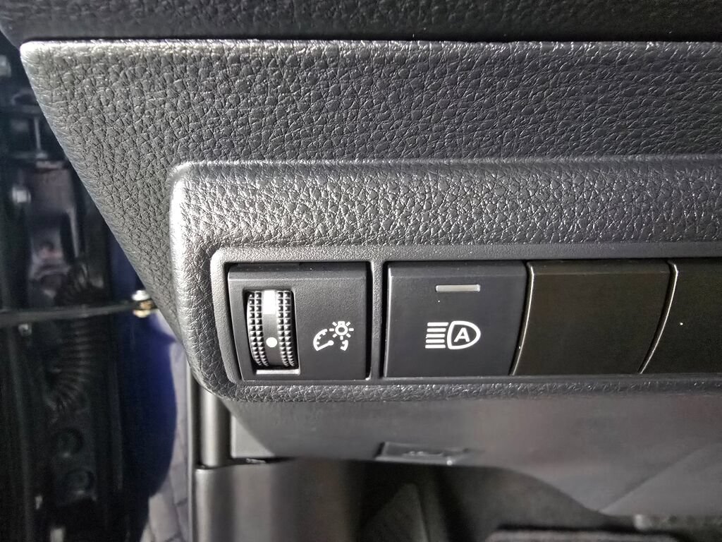 Used 2024 Toyota Corolla XSE FWD image 27