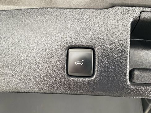 Certified 2025 Ford Escape ST-Line Select image 16