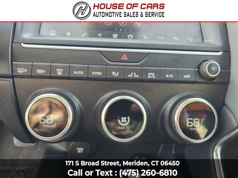 Used 2020 Jaguar E-PACE SE image 34