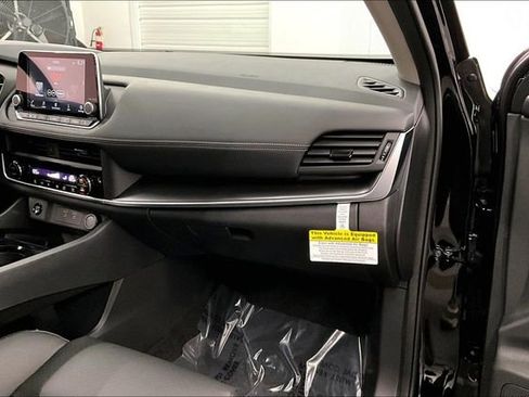 New 2026 Nissan Rogue SV AWD/4WD image 31