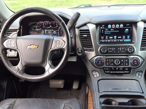 Used 2020 Chevrolet Suburban Premier w/ RST 6.2L Performance Edition AWD/4WD image 32