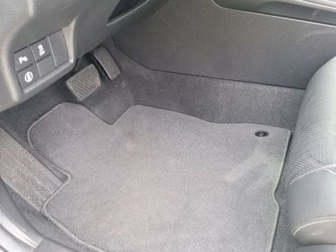 Used 2023 Honda Civic Touring image 10