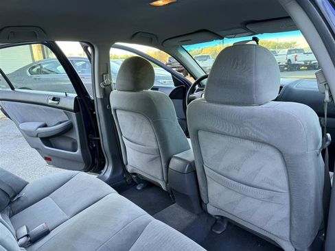 Used 2005 Honda Accord LX image 16