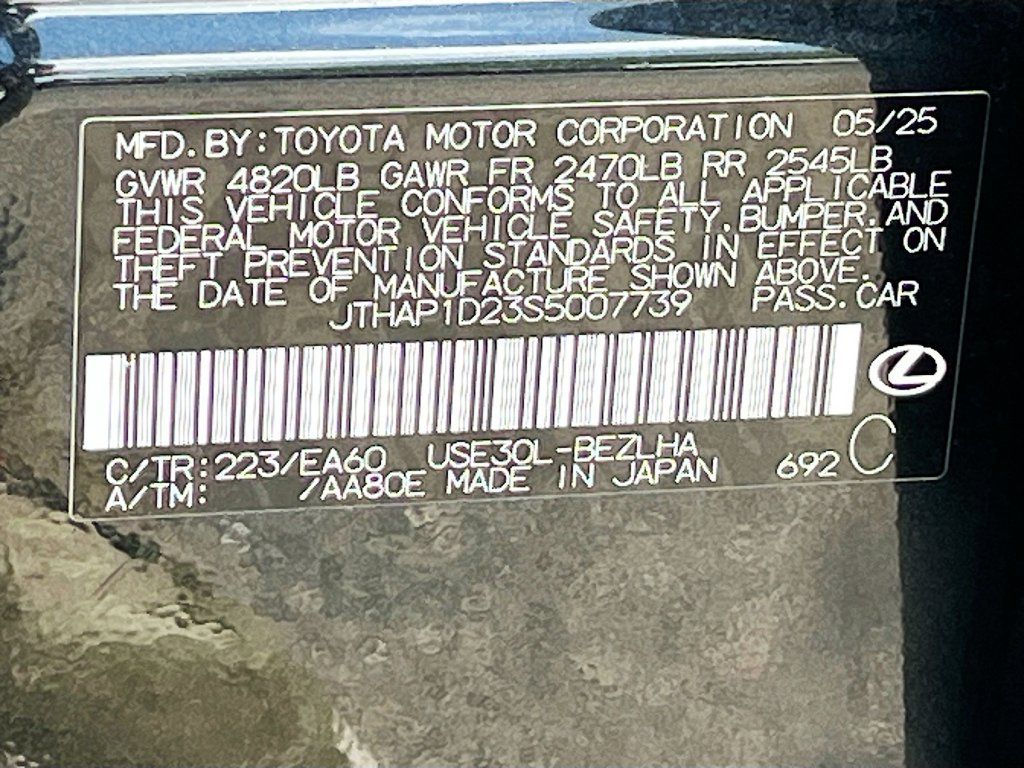 Used 2025 Lexus IS 500 w/ Accessory Package RWD image 33