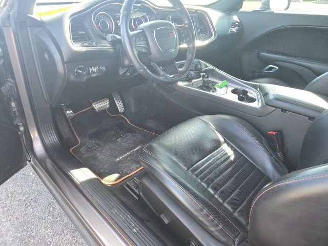 Used 2015 Dodge Challenger R/T Plus RWD image 11