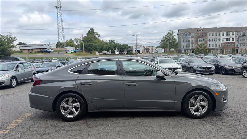 Used 2020 Hyundai Sonata SE w/ Cargo Package FWD image 4