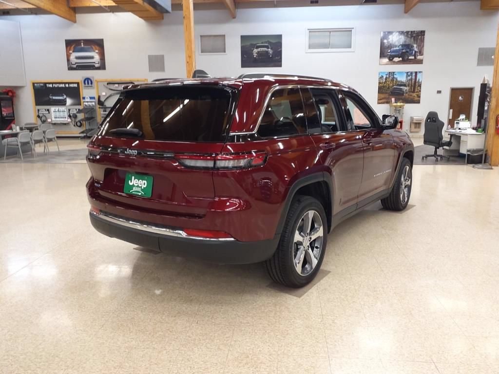 New 2024 Jeep Grand Cherokee Limited 4xe w/ Trailer Tow Package AWD/4WD image 23