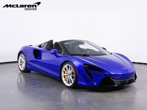New 2025 McLaren Artura Spider RWD image 10