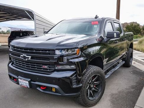 Used 2021 Chevrolet Silverado 1500 LT Trail Boss w/ Convenience Package II AWD/4WD image 4
