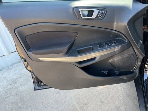 Used 2018 Ford EcoSport SE w/ SE Convenience Package FWD image 9