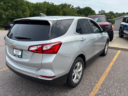 Used 2021 Chevrolet Equinox LT AWD/4WD image 3