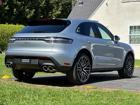 New 2026 Porsche Macan image 8